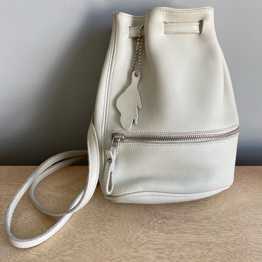 Roots all leather bag, EUC